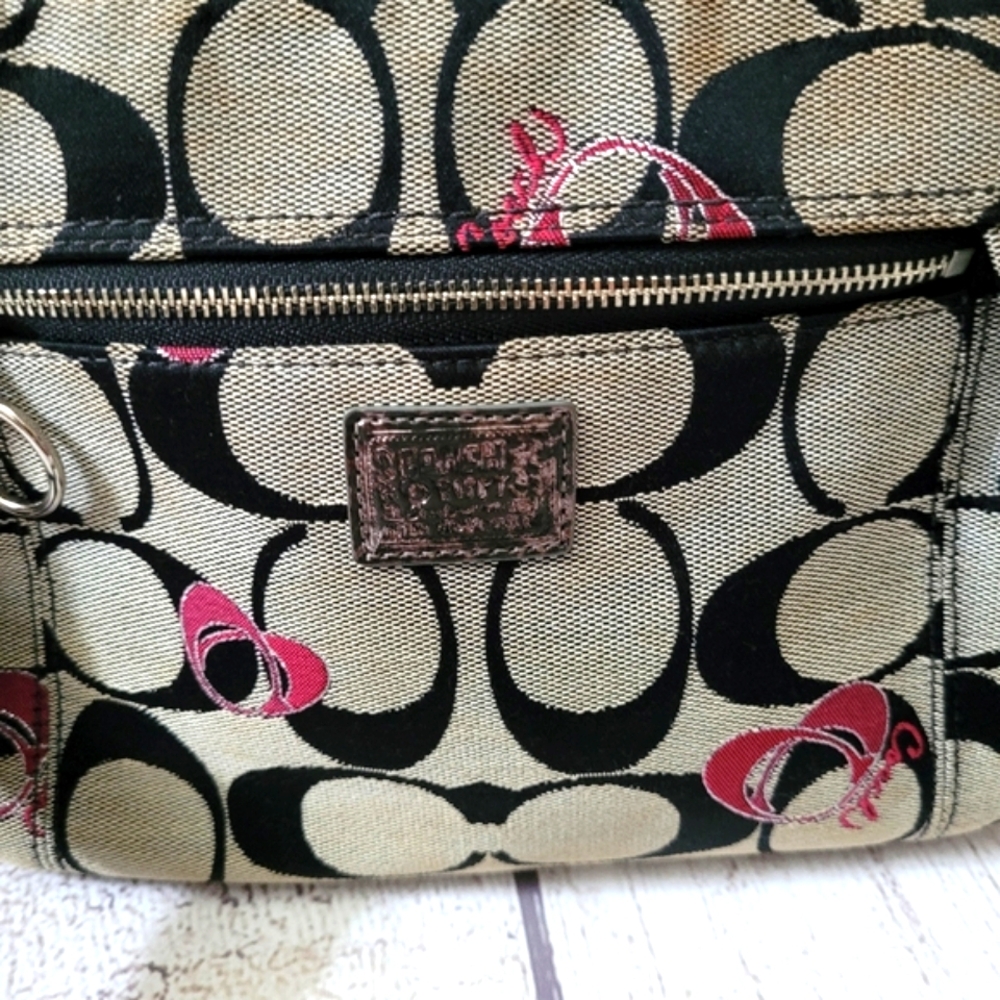 Coach Poppy Crossbody Signature C Canvas Bag W Hearts - Picture 4 of 10